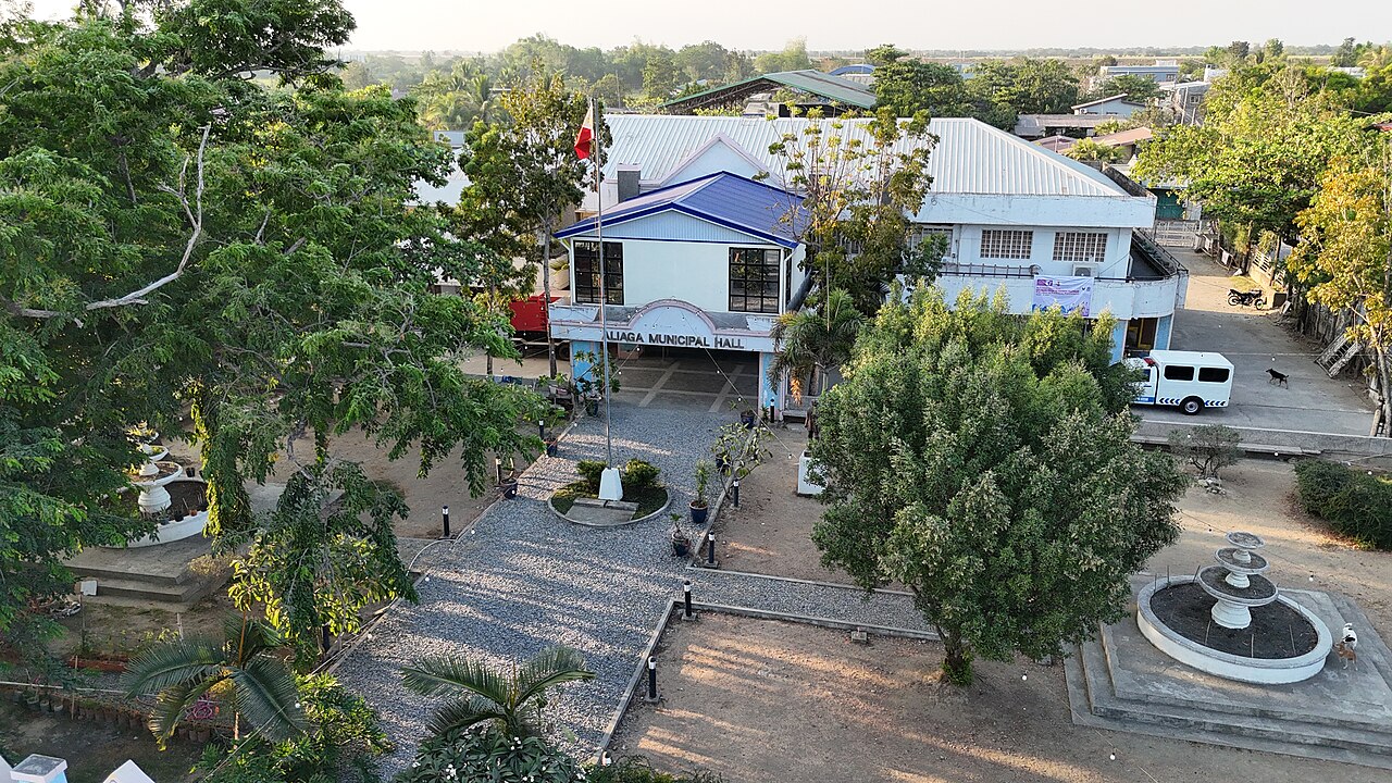 Filipinler'de Çamur İçinde Yalınayak Yürüyüş: Taong Putik Festivali