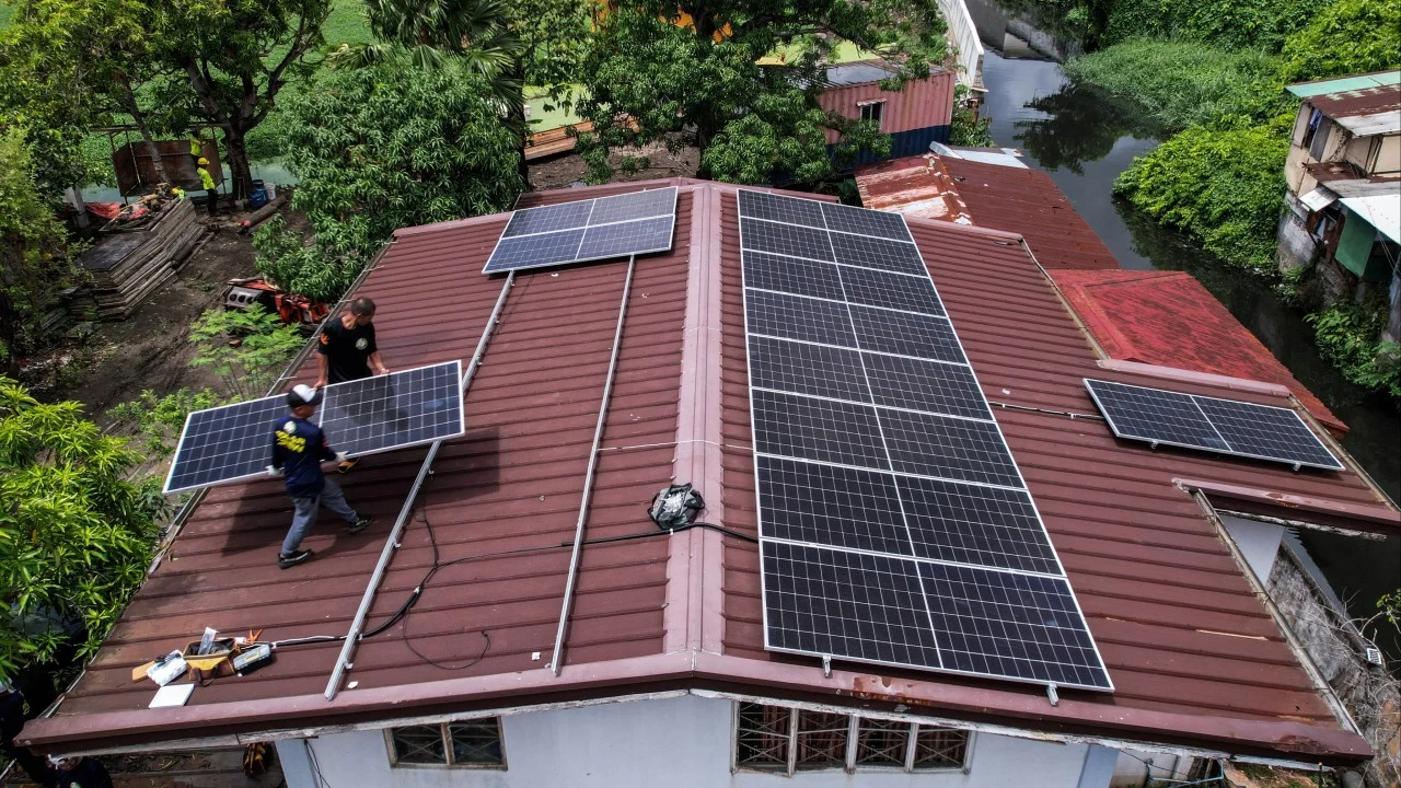 Filipinler'de Yüksek Enerji Faturaları Güneş Enerjisini Zorunlu Kıldı