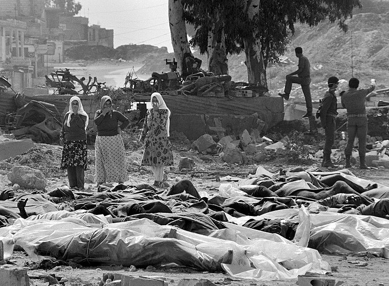 Filistinli aktivist İsrail hapishanesinden çıktıktan sonra bayıldı