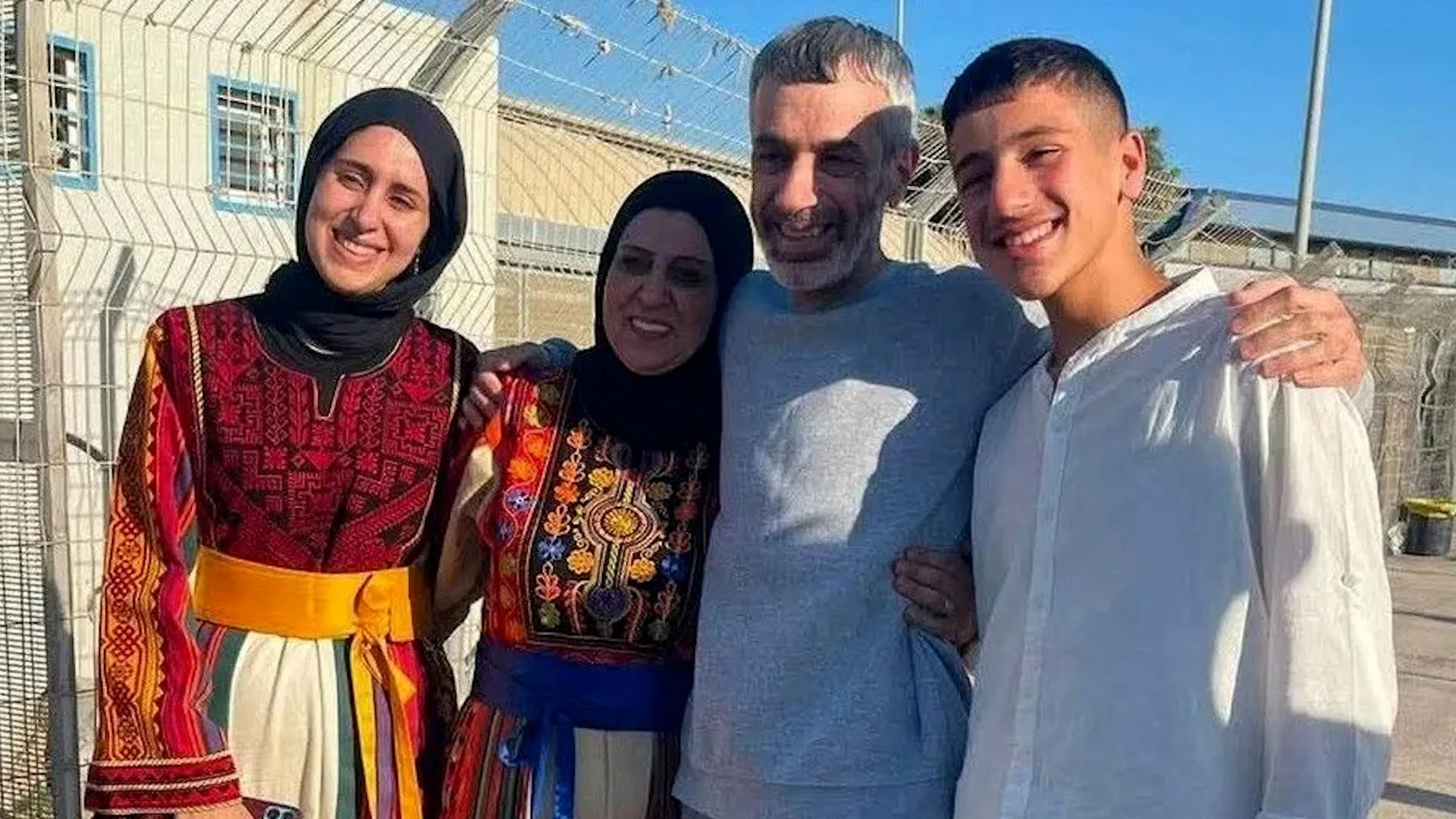 25 yıl sonra spermle buluşan Filistinli baba oğluna kavuştu
