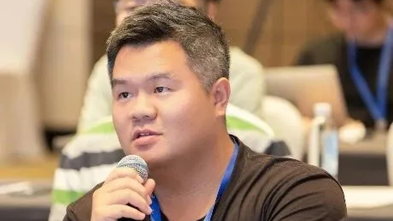 Fizikçi Guo Yanliang Avrupa'dan Çin'e Dönüyor