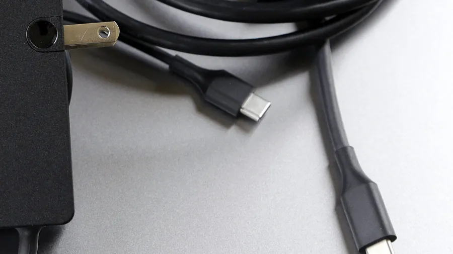 Flaunt marka power bank'lerde yangın riski: 2 kişi yaralandı, toplatılıyor