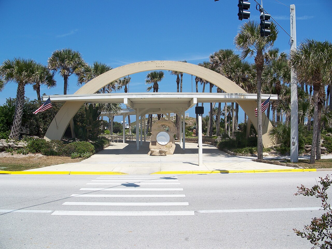 Florida'daki deniz araştırma laboratuvarını yıldırım vurdu: Nadir Antarktika örnekleri kül oldu