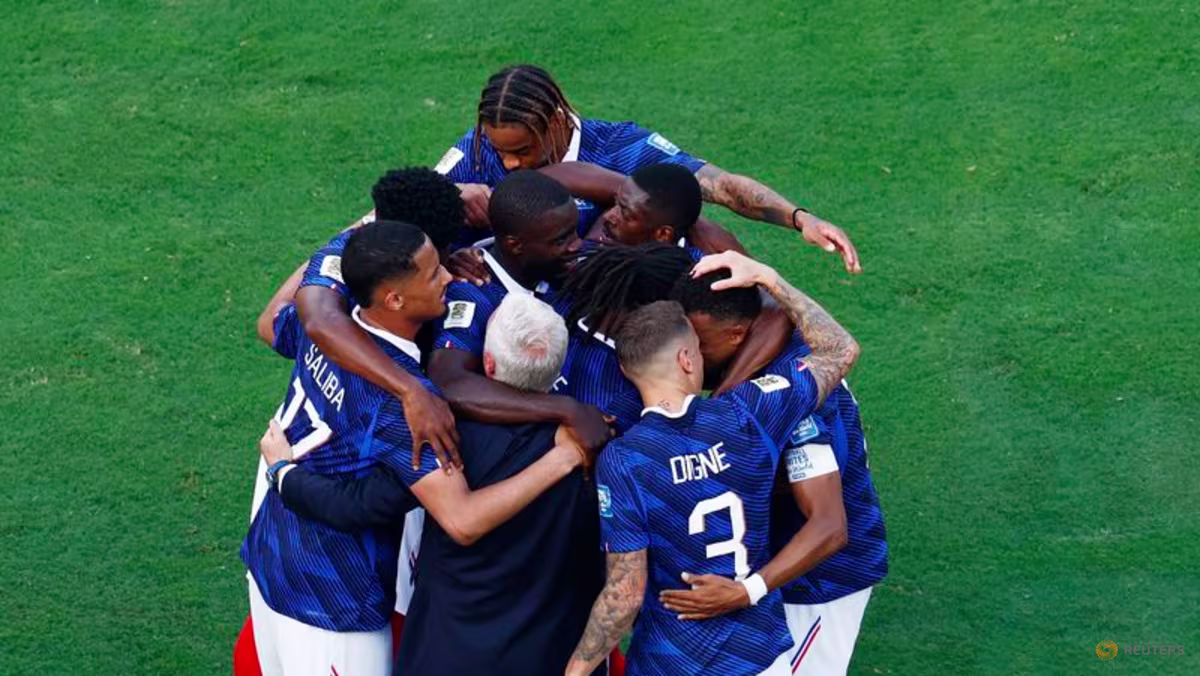 Fransa son 16'ya kaldı ama Deschamps: 'Çok eksiğimiz var