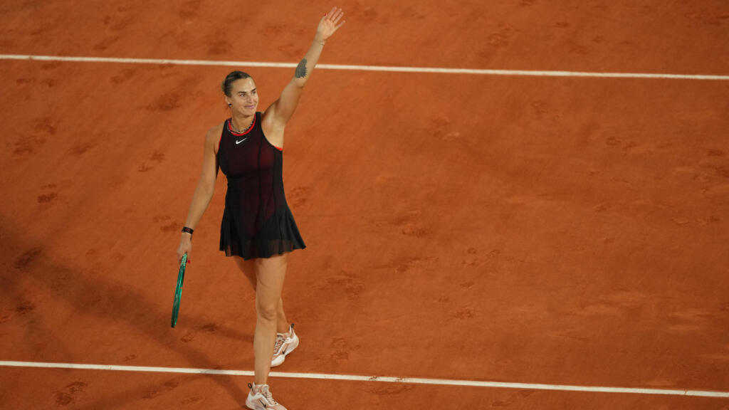 Fransa Açık: Sabalenka, Osaka'yı Gece Maçında Mağlup Etti