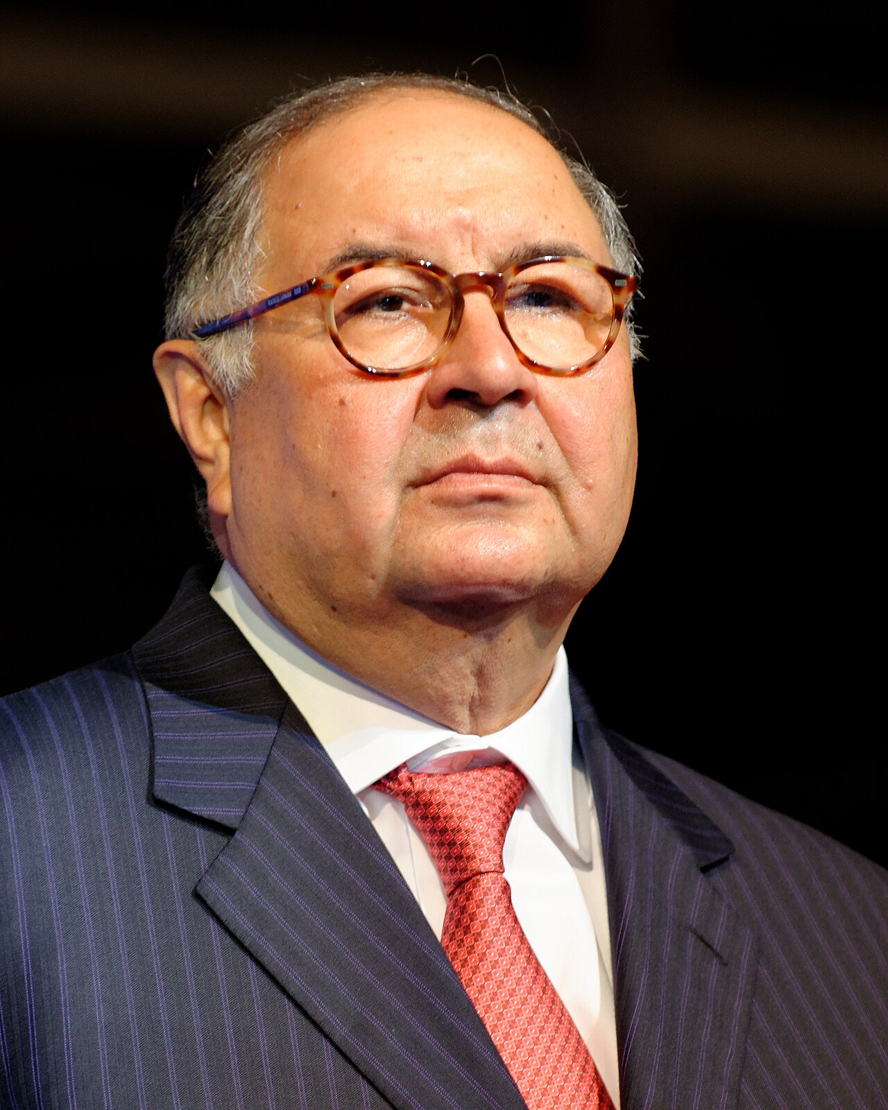 Fransa, Azerbaycan baskısı altında mı? Usmanov yaptırımları gündemde
