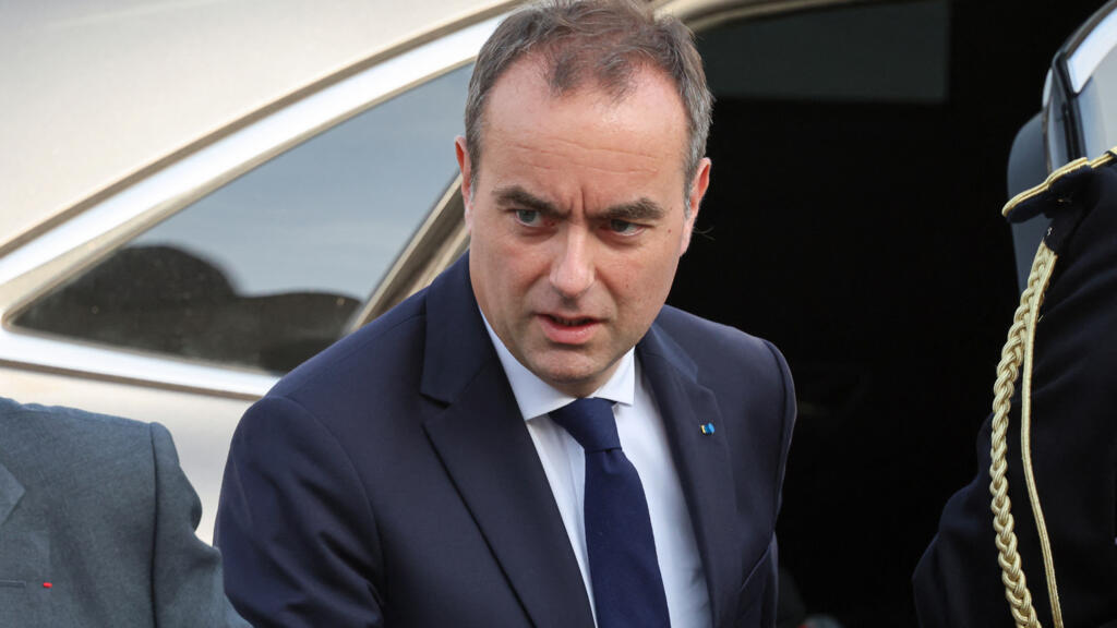 Fransa Başbakanı Fas'a giderken casusluk skandalı patlak verdi