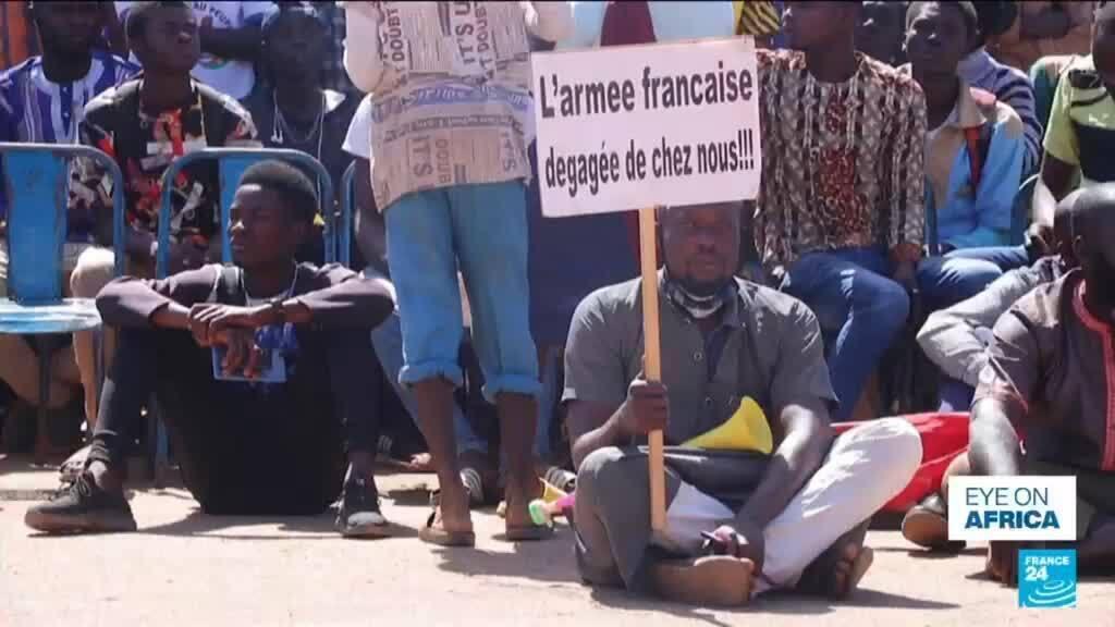 Fransa, Burkina Faso'daki diplomatlarını çekti, ilişkiler koptu