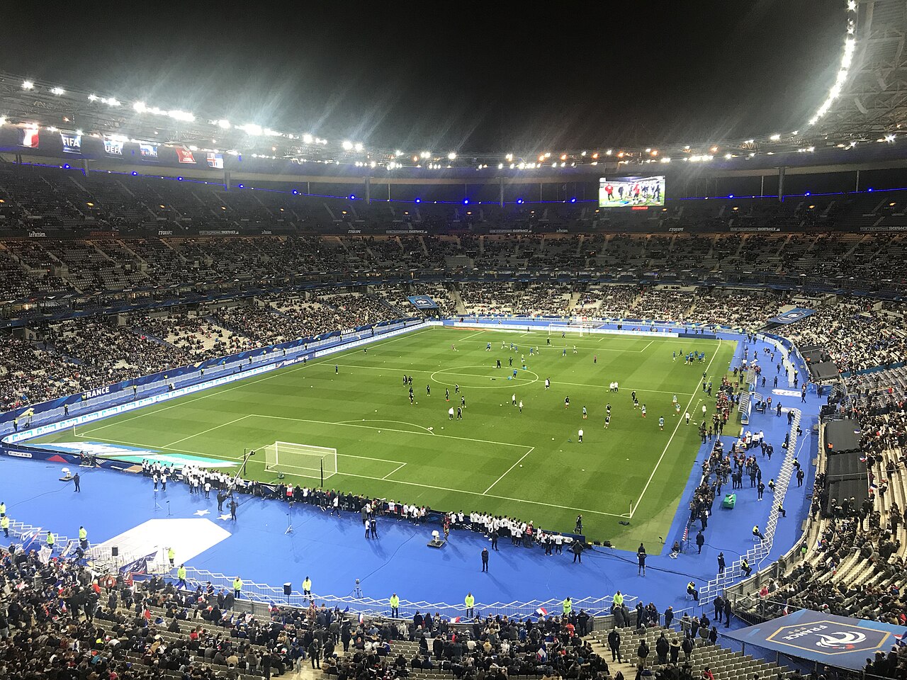 Fransa Futbol Federasyonu'ndan Stadyumlarda Siyaset Uyarısı