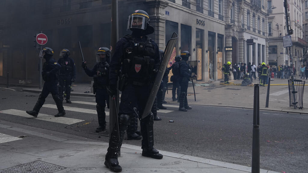 Fransa'da Kamu Düzeni Polisliği Sınavı: Şiddetli Protesto Hafta Sonu