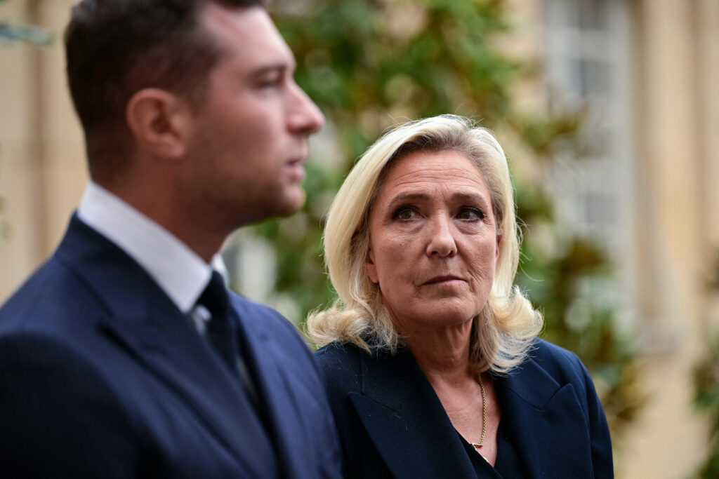 Fransa'da Merkez Sağın Adayı Philippe'den Le Pen'e Sert Suçlama