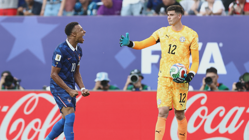 Fransa, Paraguay'ı Zorlarken Mbappé'yle Turu Geçti