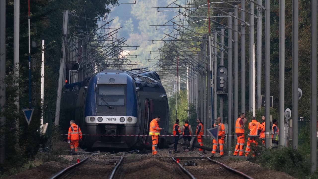 Fransa'da Tren Raydan Çıktı: 44 Yaralı, Sabotaj Şüphesi
