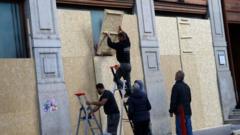 Fransa'da Protesto Günü: 70 Bin Polis Görevlendirildi