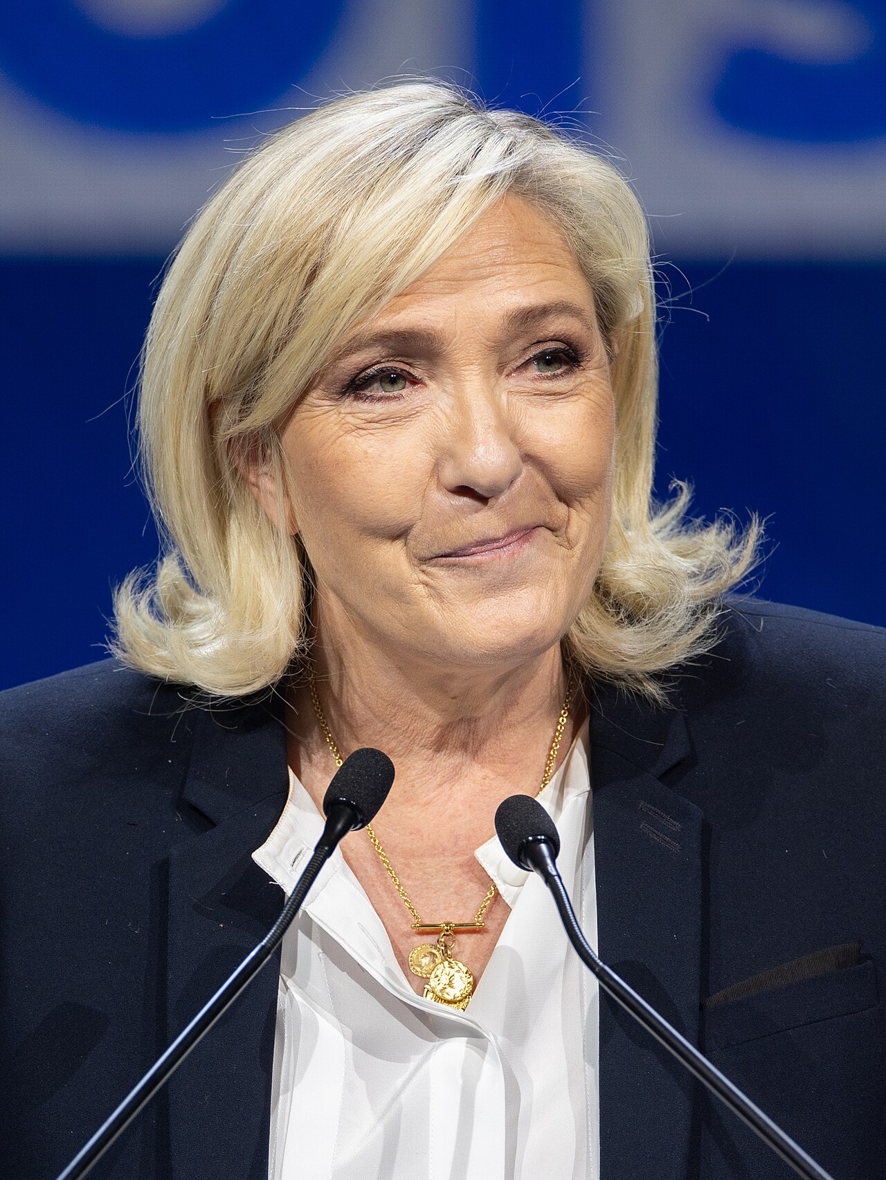 Fransız bankaları Le Pen'e seçim kredisi için kapıyı aralıyor