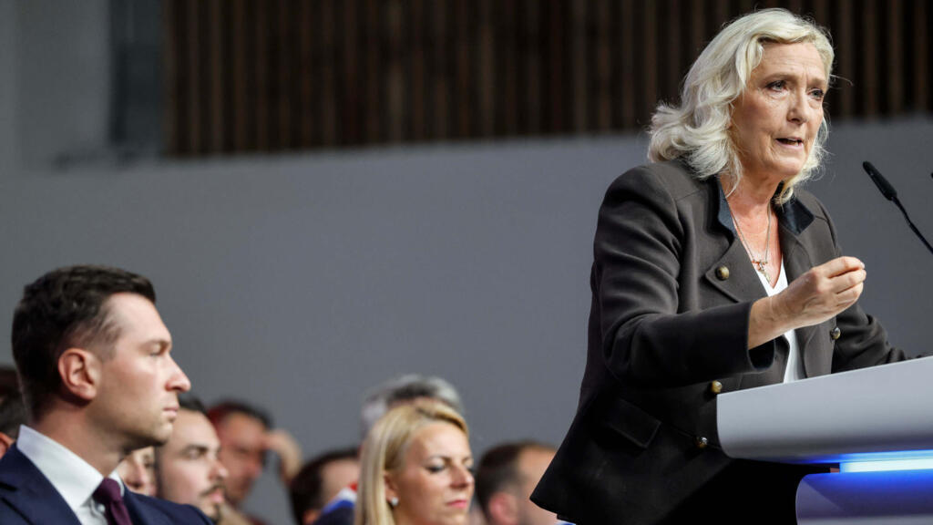 Fransız basınından Le Pen'e 'Kevlar' tepkisi: 40 medya ortak bildiri yayınladı