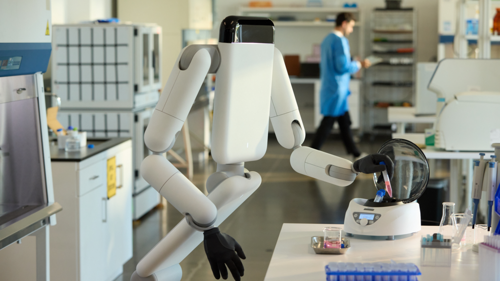 Fransız girişimi insansı olmayan robotunu tanıttı