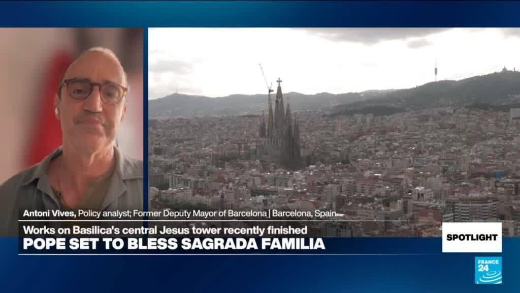 Gaudi ve Sagrada Familia'nın Evrenselliği Yerelliğinde Saklı