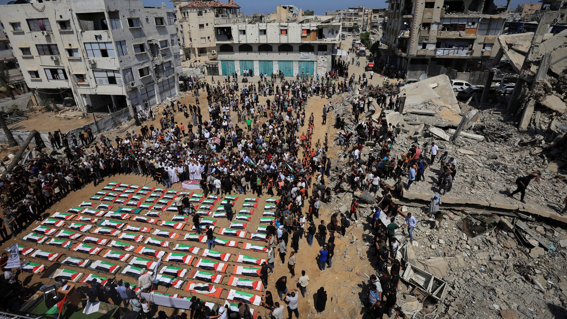 Gazze'de 112 Şehit İçin Toplu Cenaze: Üç Yıl Sonra Enkazdan Çıkarıldılar