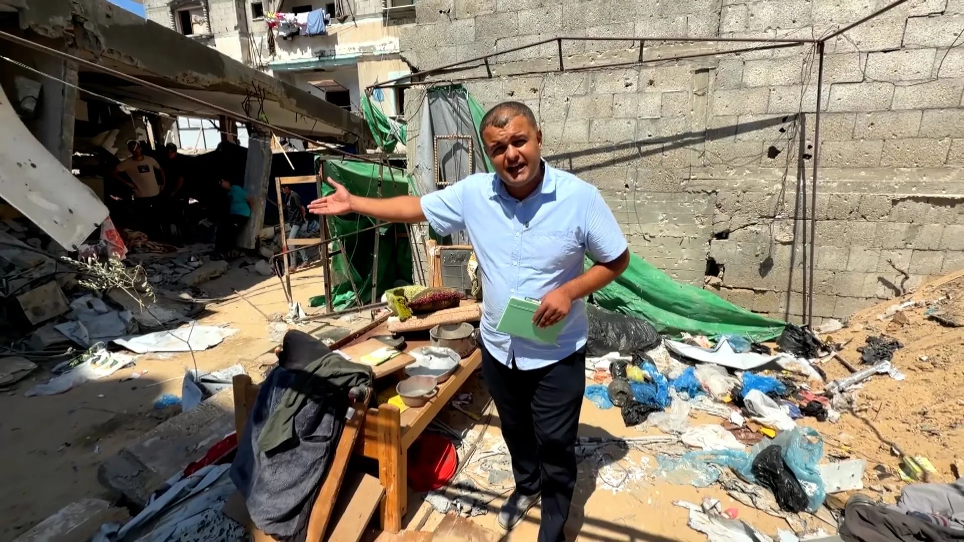 Gazze'de Yerinden Edilen Filistinlilere Yönelik İsrail Saldırıları Yoğunlaşıyor