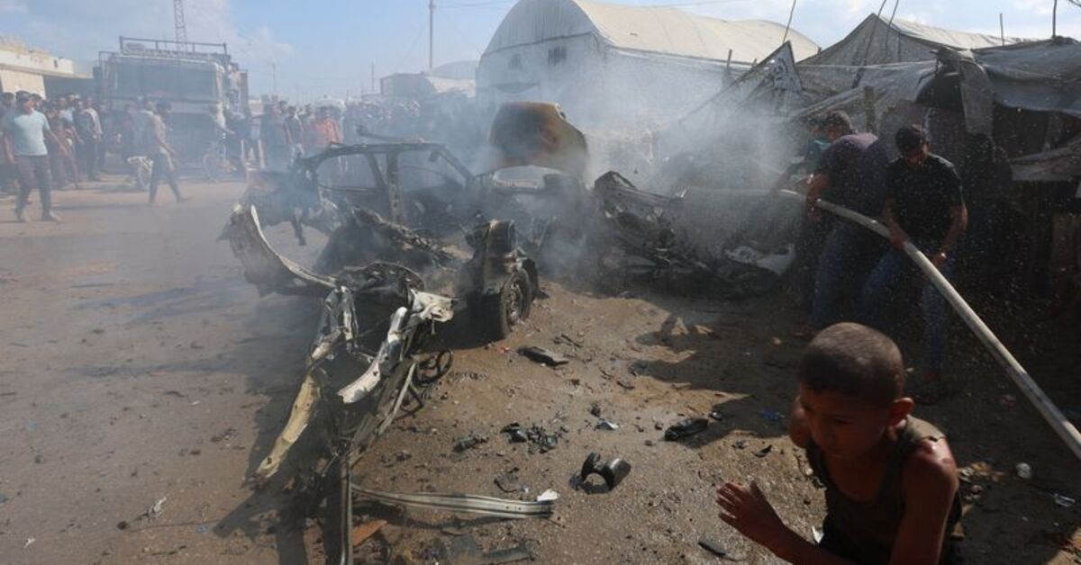 Gazze'de İsrail saldırısı: Hamas finans sorumlusu hedef alındı, iki ölü