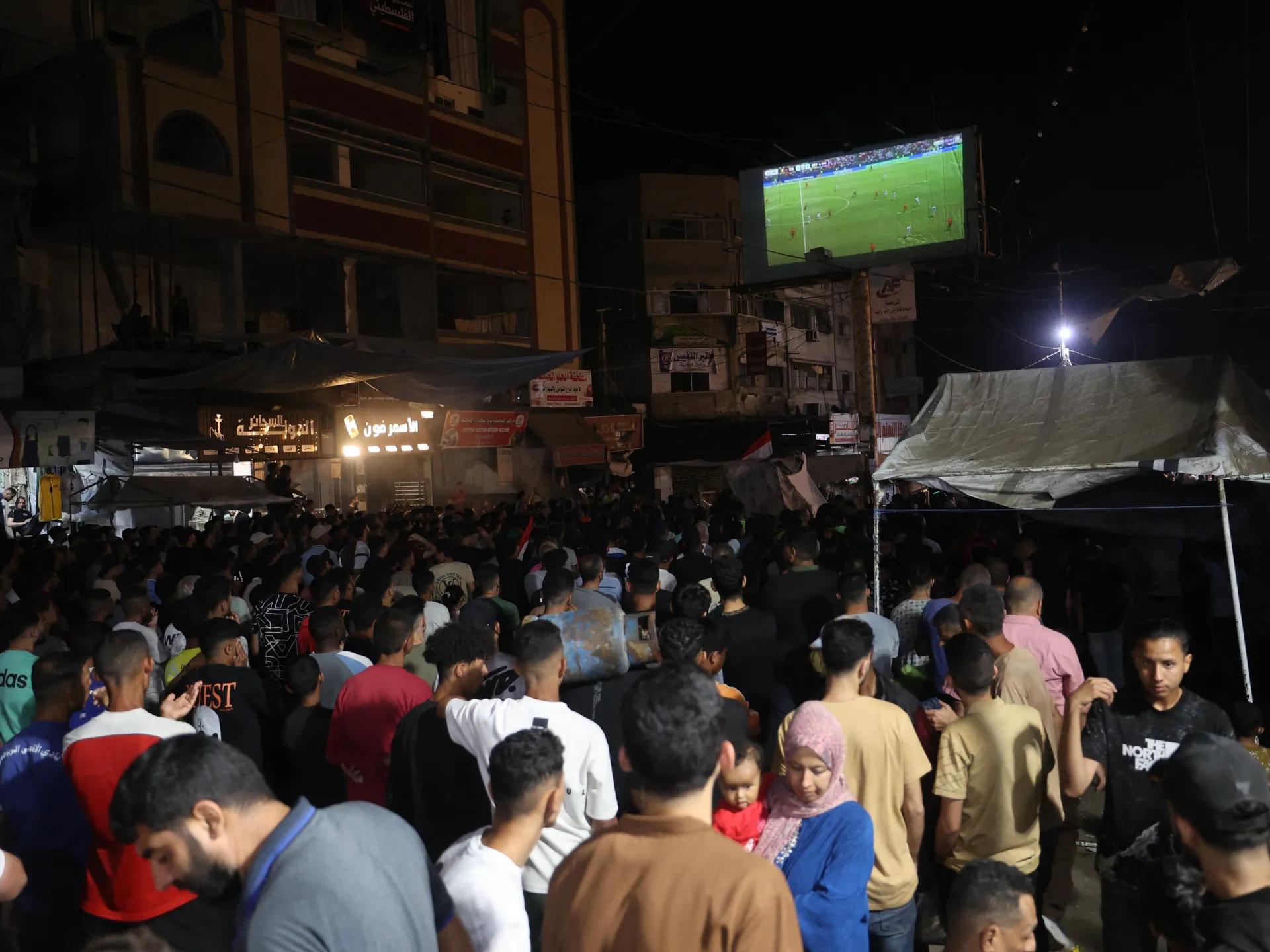 Gazze'de Dünya Kupası heyecanı: Karanlık, göç ve savaş ortasında bir nefes