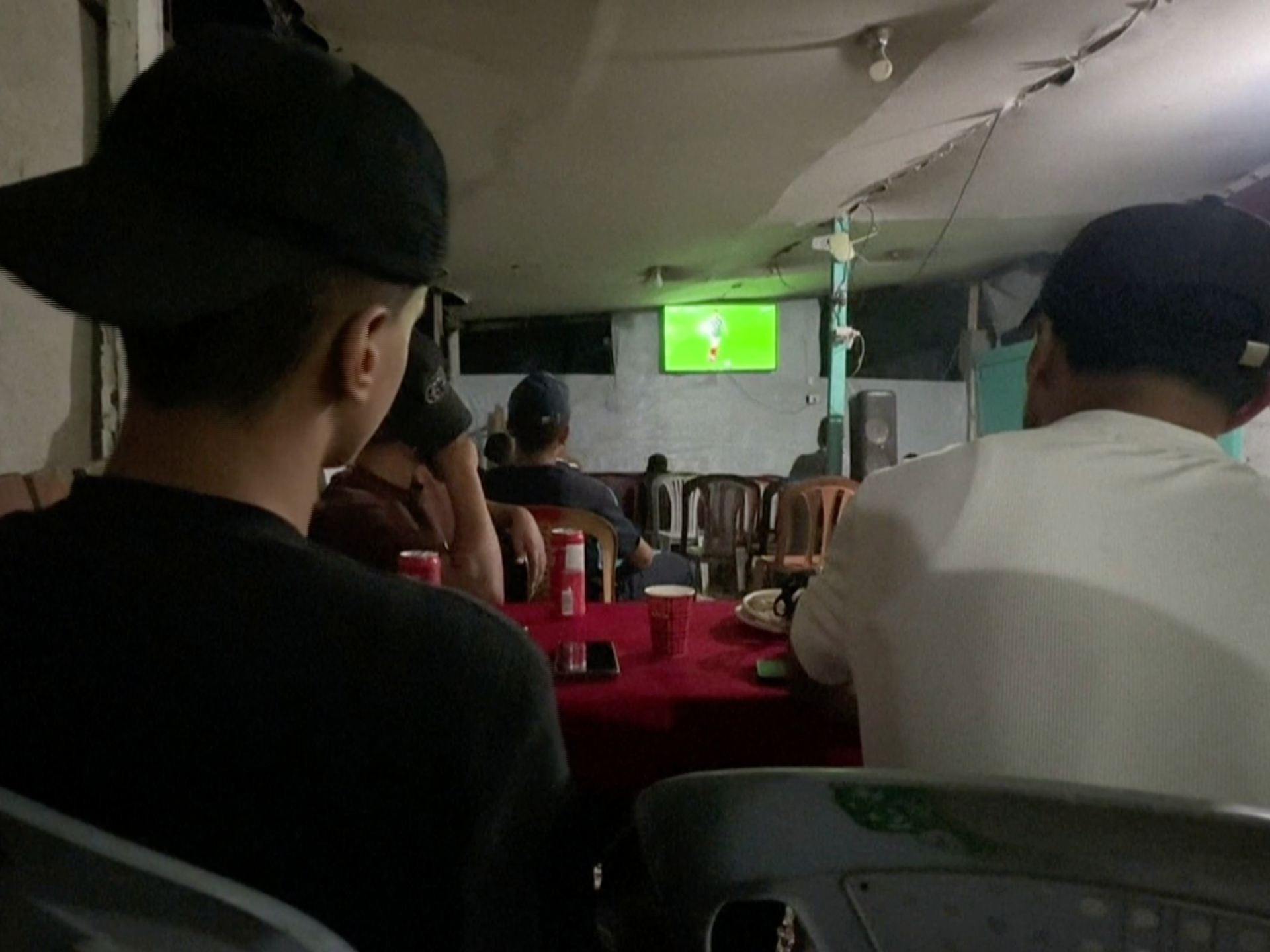 Gazze'de futbol tutkusu: Dünya Kupası zorluklara rağmen takip ediliyor