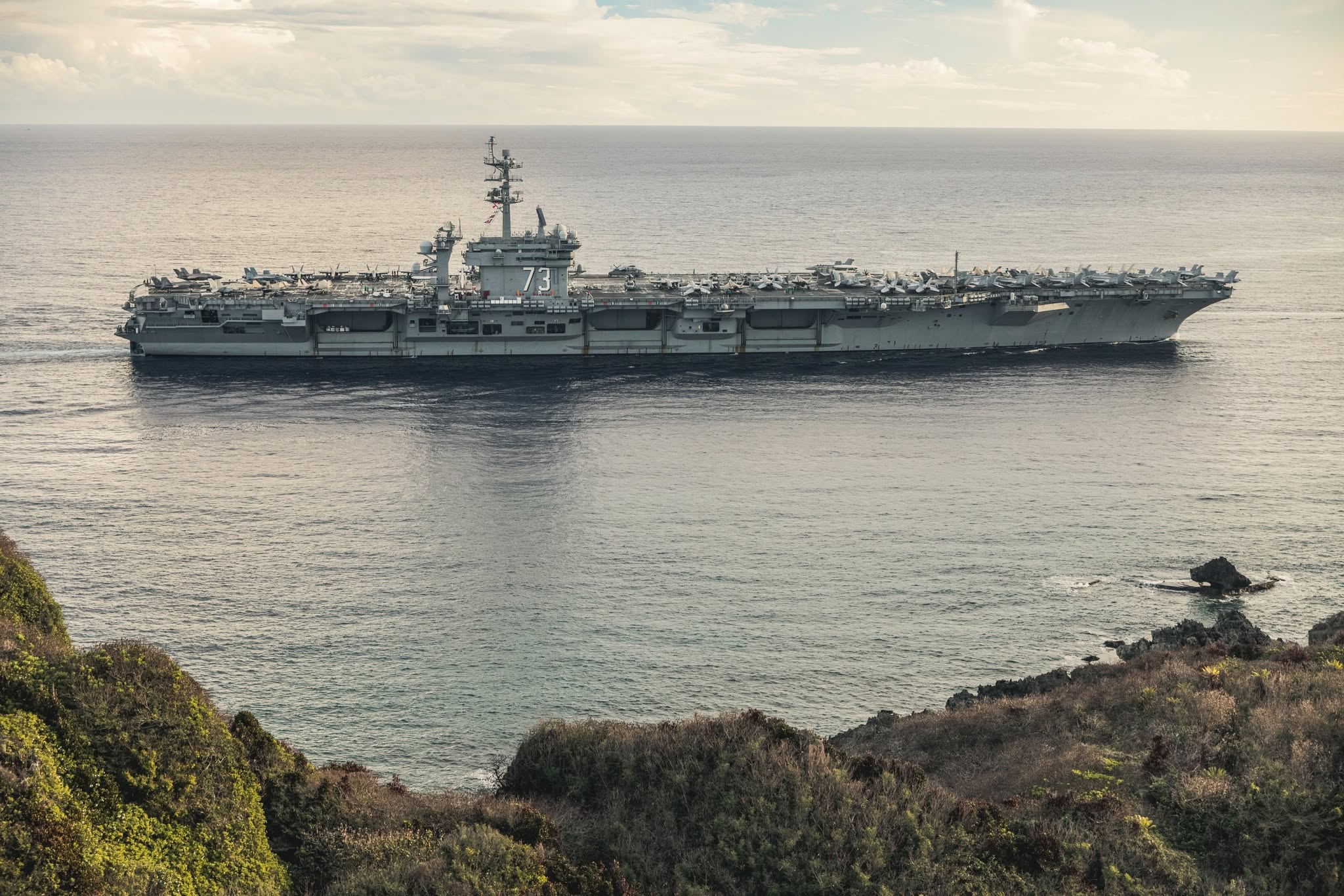 George Washington Uçak Gemisi Guam'da: Bahar Devriyesinde İlk Liman Ziyareti
