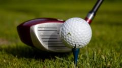 Golf markası kadının itilmesini gösteren reklam için özür diledi