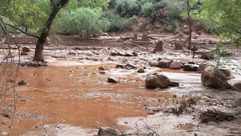 Grand Canyon'da Ani Sel: 15 Kişi Kayıp