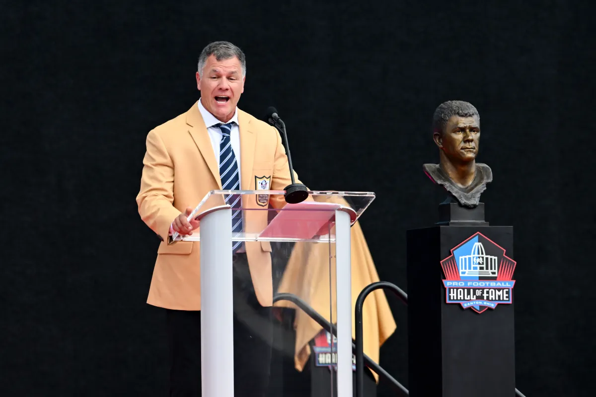 Gronk, Vinatieri'nin Belichick Şakalarına Sert Tepki Verdi