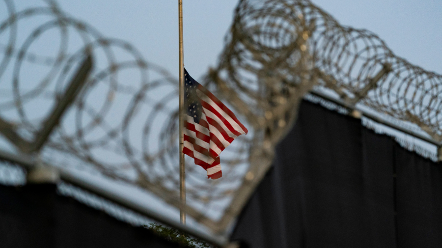 Guantanamo İçin Açık Çek: Kongre Trump'ın Zulmüne Dur Demeli