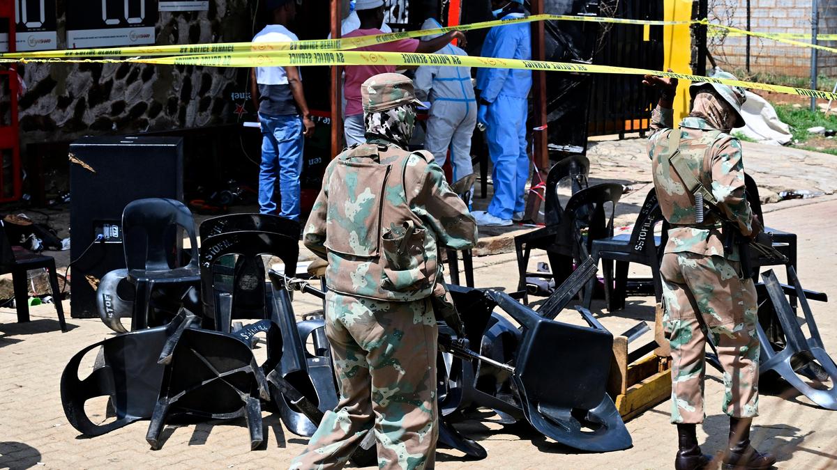 Güney Afrika'da Bar Saldırısı: En Az 27 Ölü