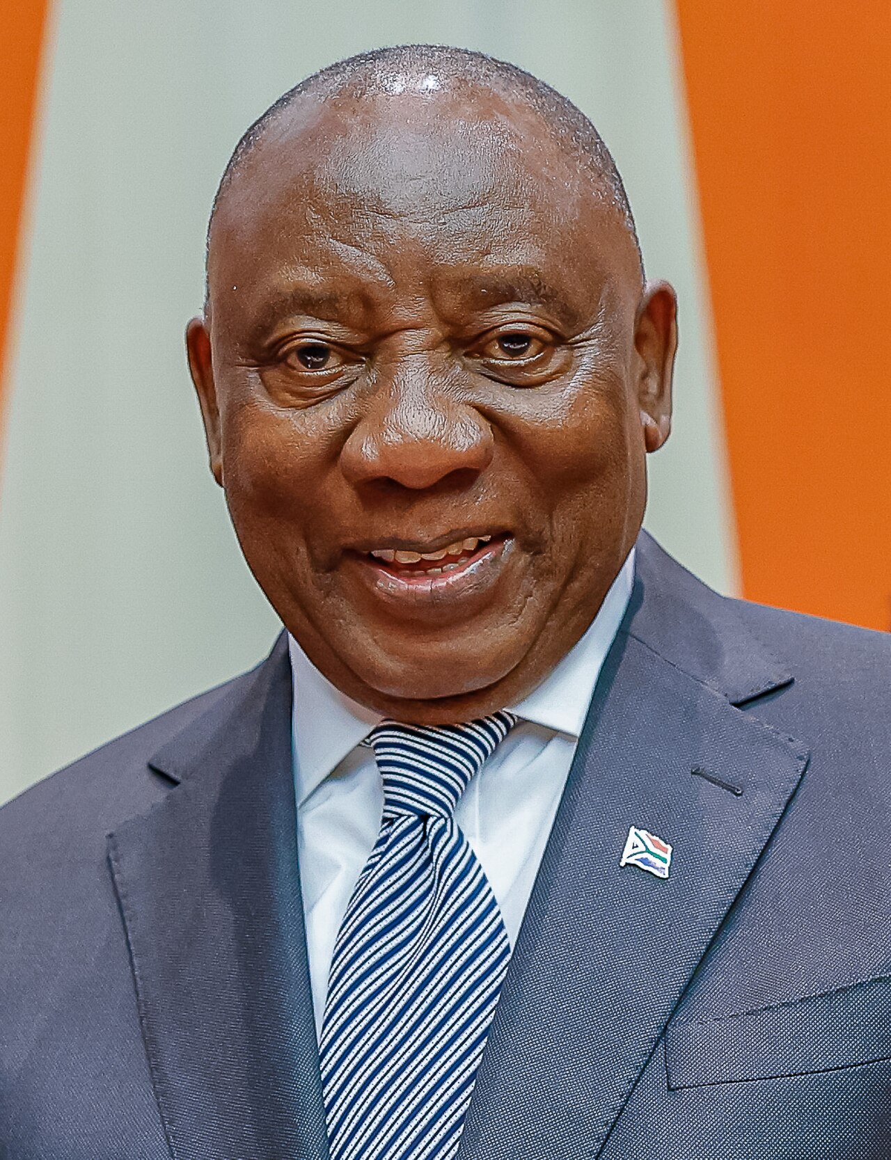 Güney Afrika'da kabine değişikliği: Eski DA lideri görevden alındı