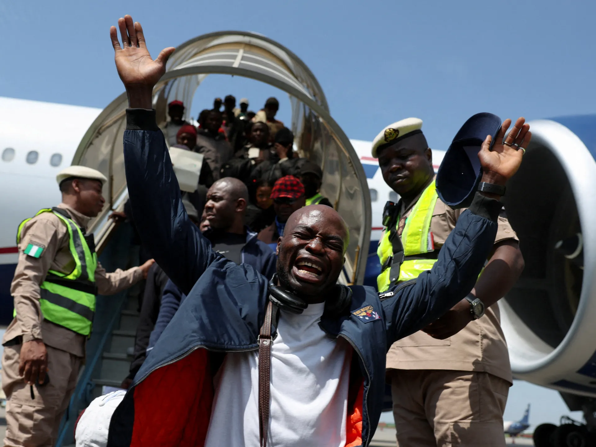 Güney Afrika'daki Nefret Saldırılarından Kaçan Nijeryalılar Ülkelerine Dönüyor