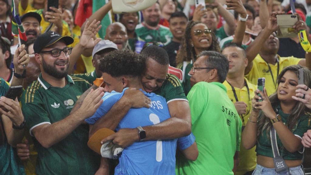 Güney Afrika tarih yazdı, Neymar sahalara döndü