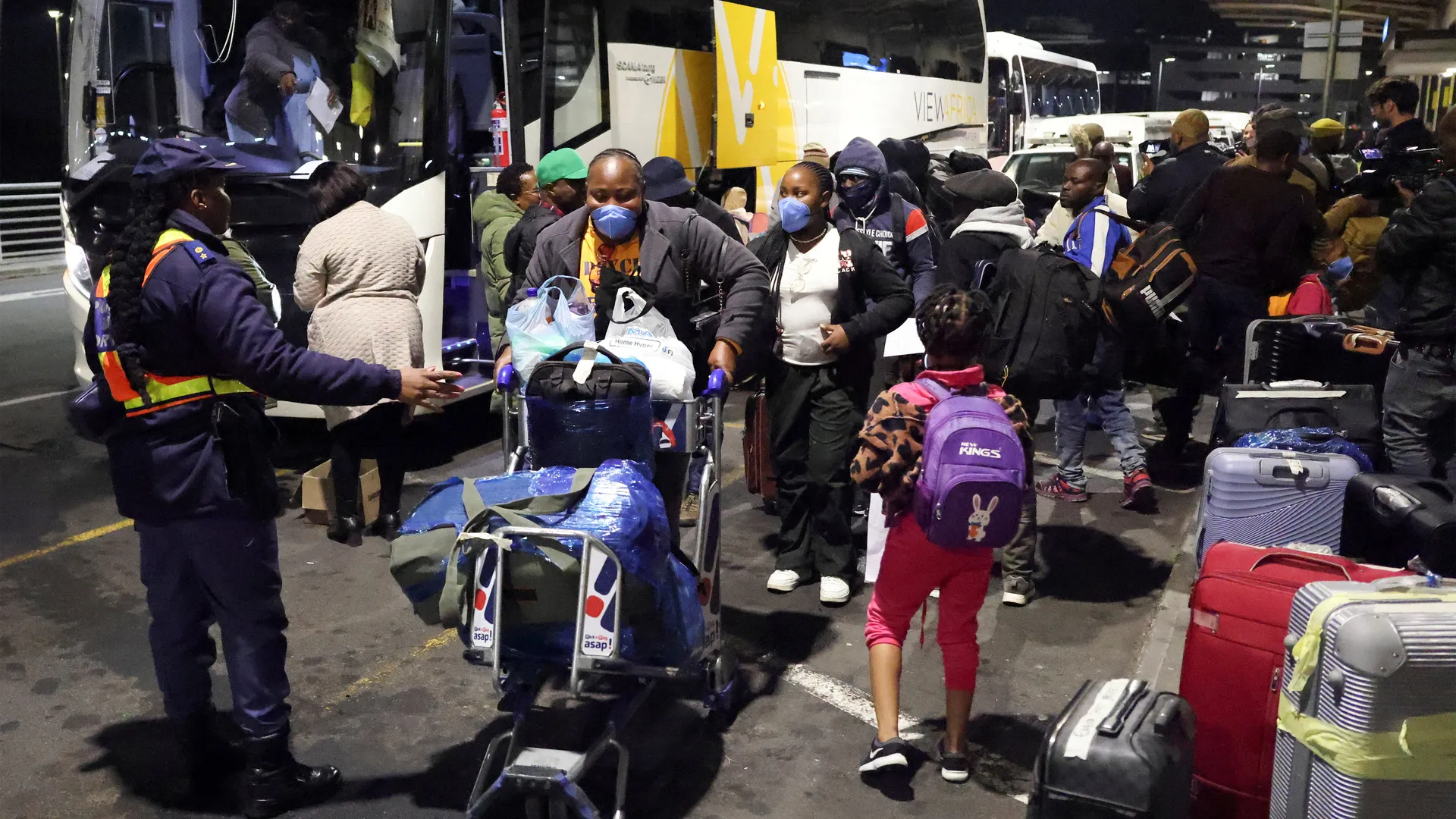 Güney Afrika'da yabancı düşmanlığı: Nijeryalı göçmenler kaçıyor