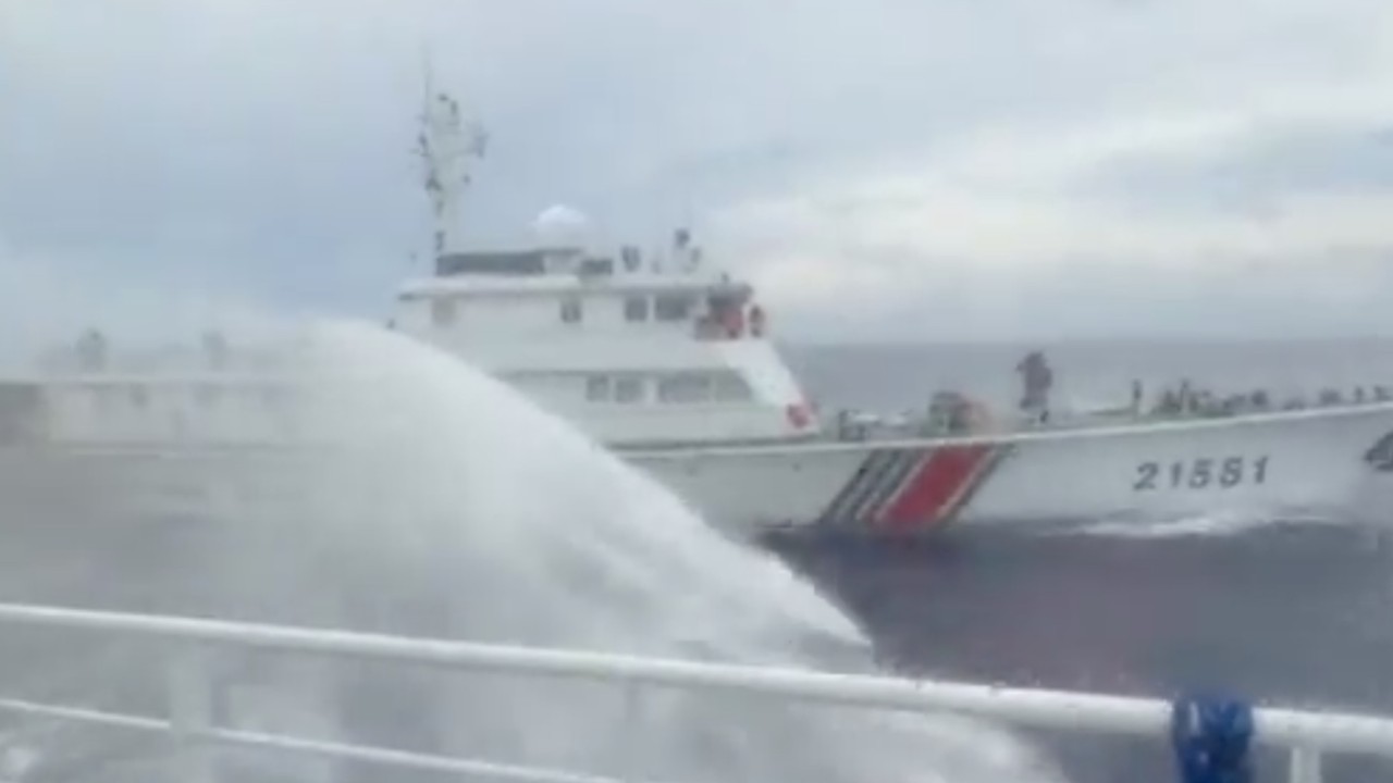 Güney Çin Denizi: Skarborough Sığlığı'nda İkinci Gün Karşılıklı Suçlamalar