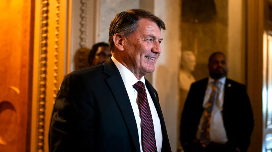 Güney Dakota Senato Ön Seçimleri: Mike Rounds Üçüncü Dönem İçin Yarışıyor