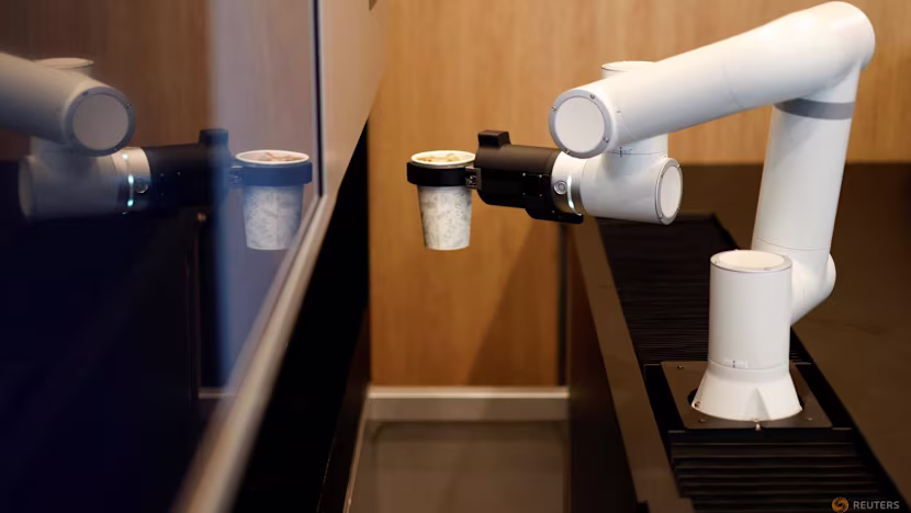 Güney Kore'de işçi açığı robotları ve self-servisi artırıyor