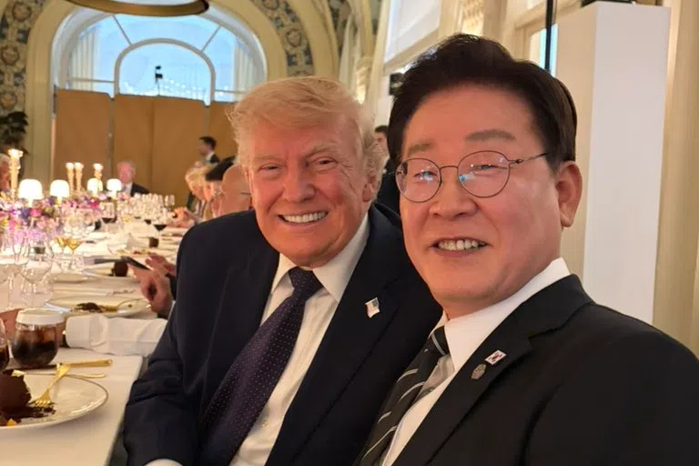 Güney Kore Lideri'nden Trump'a Golf Daveti