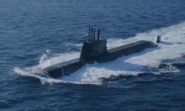 Güney Kore'nin Nükleer Denizaltı Hamlesi: Nükleer Olmayan Caydırıcılığın Sınavı