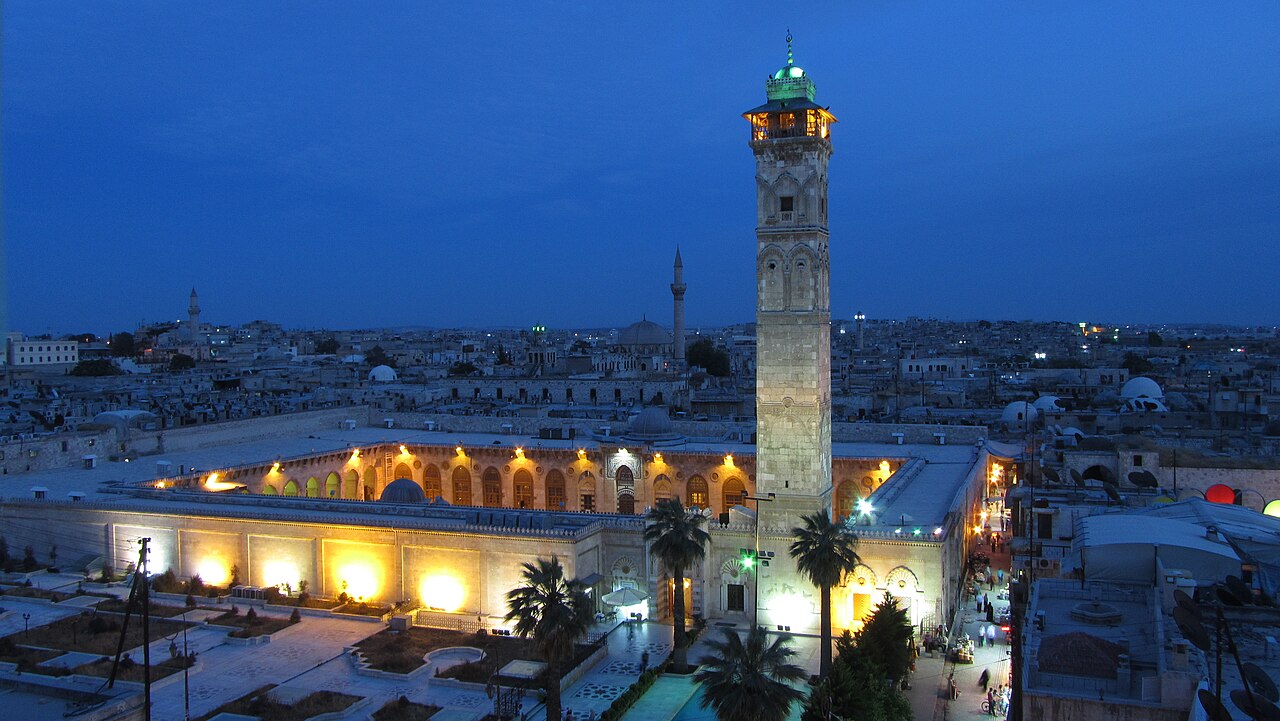 Halep'te 1.300 Yıllık Büyük Emevi Camii 13 Yıl Sonra Yeniden Açıldı
