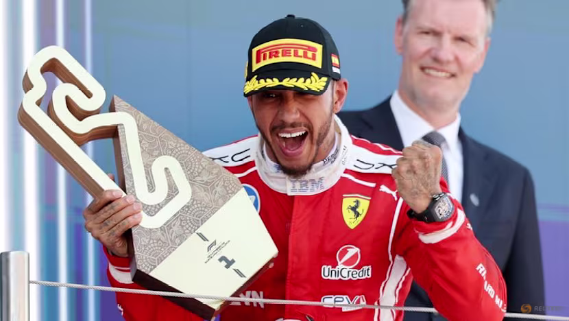 Hamilton, Ferrari ile İlk Zaferini Barcelona'da Kazandı