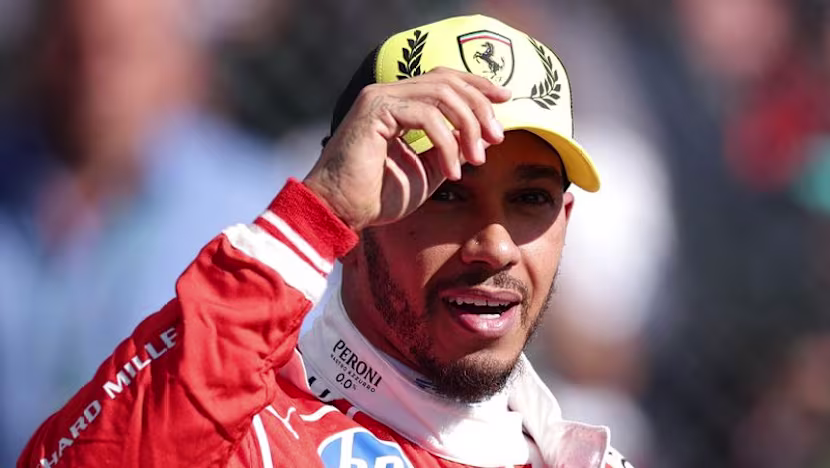 Hamilton, Silverstone Sprint Polünü Kazandı