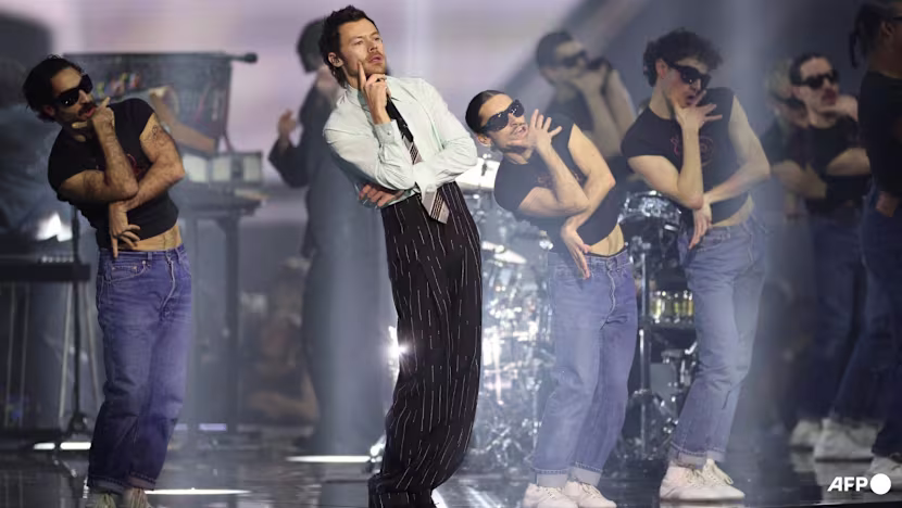 Harry Styles konserlerinde sıcak hava önlemleri