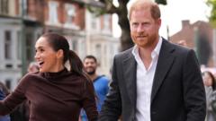Harry ve Meghan'ın İngiltere Dönüşü: Nottingham'da Kraliyet Nişanı Gibi Gün