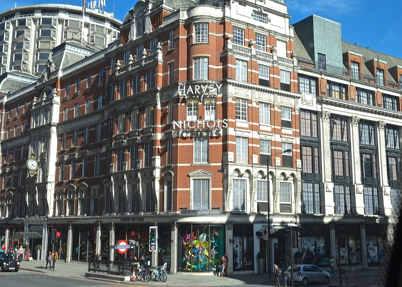 Harvey Nichols iflasın eşiğinde: Kurtarma anlaşması olmadan çökebilir