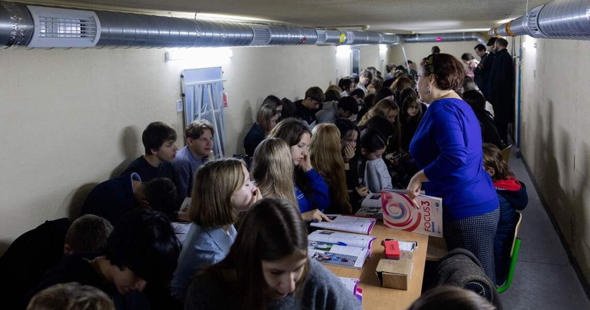 Hava Saldırıları Kyiv'de Okul Hayatını Değiştirdi