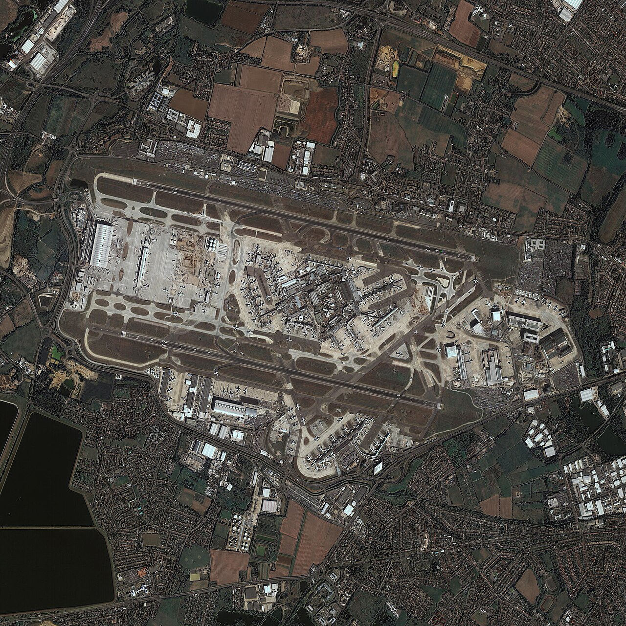 Heathrow Genişleme Planı İngiltere'nin İklim Hedefleriyle Çelişiyor
